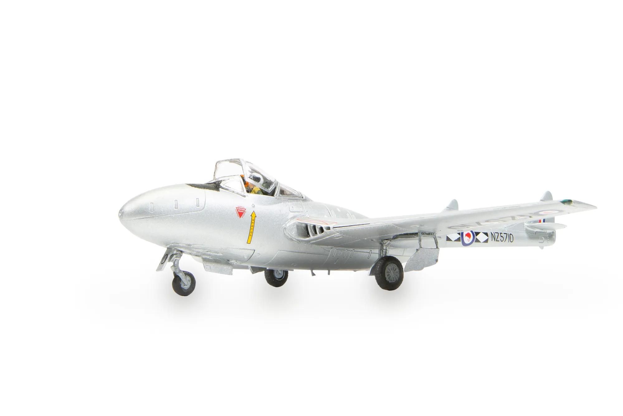 Airfix Hanging Gift Set - de Havilland Vampire T.11 (A55204A)