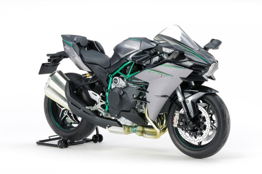 Tamiya KAWASAKI NINJA H2 CARBON ( THC 14136)