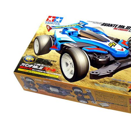 Tamiya 1:32 Mini 4WD JR Avante MKIII Azure (18626)