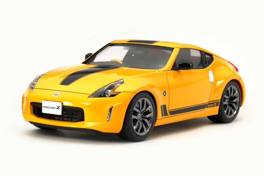 1/24 Tamiya Nissan 370Z Heritage Edition ( THC 24348)
