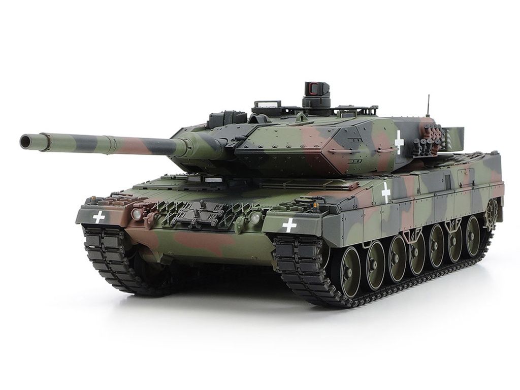 Tamiya 1/35 Leopard 2 A6 Ukraine ( THC 25207)