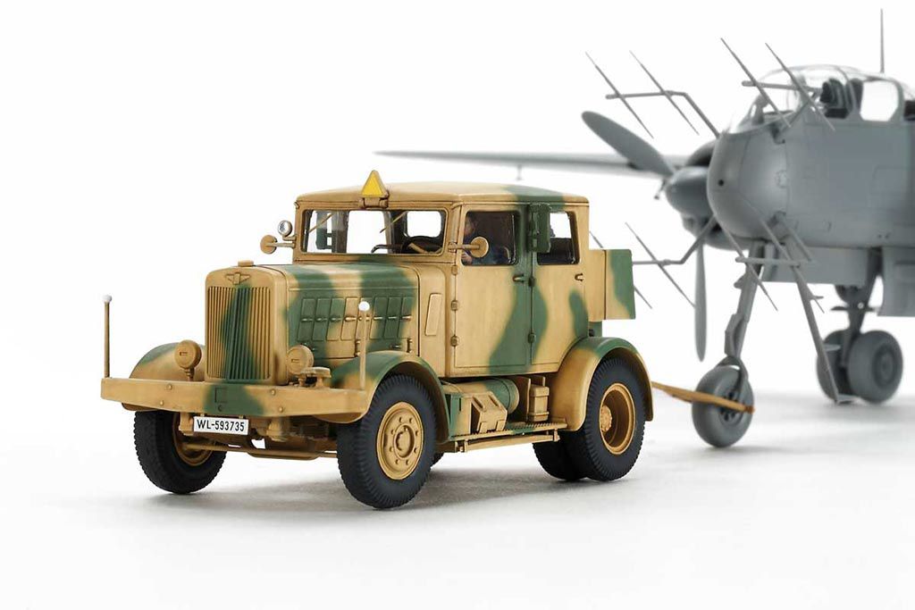 1/48 Tamiya Heavy Tractor SS-100 ( THC 32593)