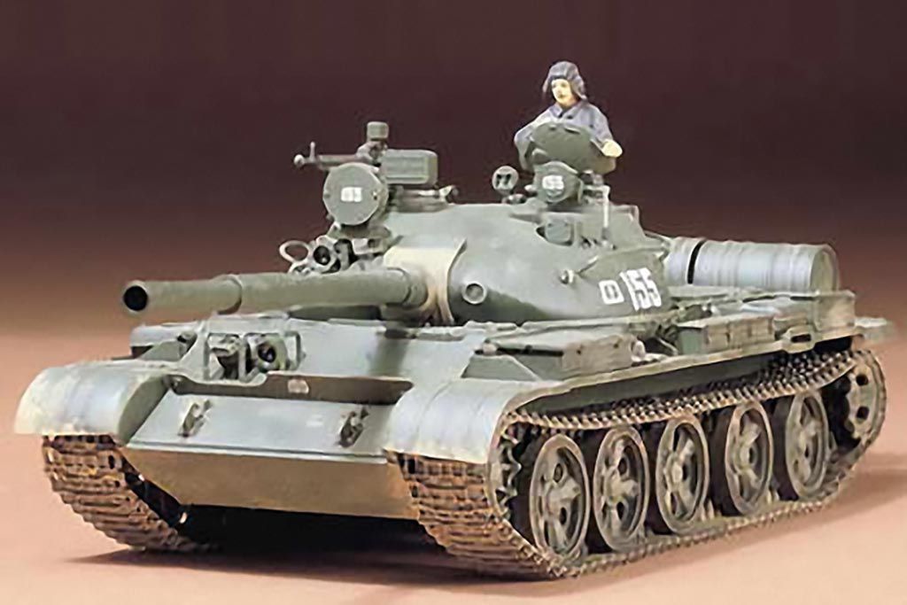 1/35 Tamiya Russian T-62A Tank ( THC 35108)