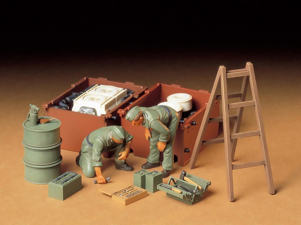 1/35 Tamiya German Engine Maintenance Crew ( THC 35180)