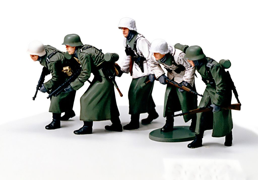 1/35 Tamiya German Assault Infantry (Winter) ( THC 35256)