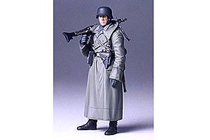 1/16 Tamiya Ger. Machine Gunner (Greatcoat) ( THC 36306)
