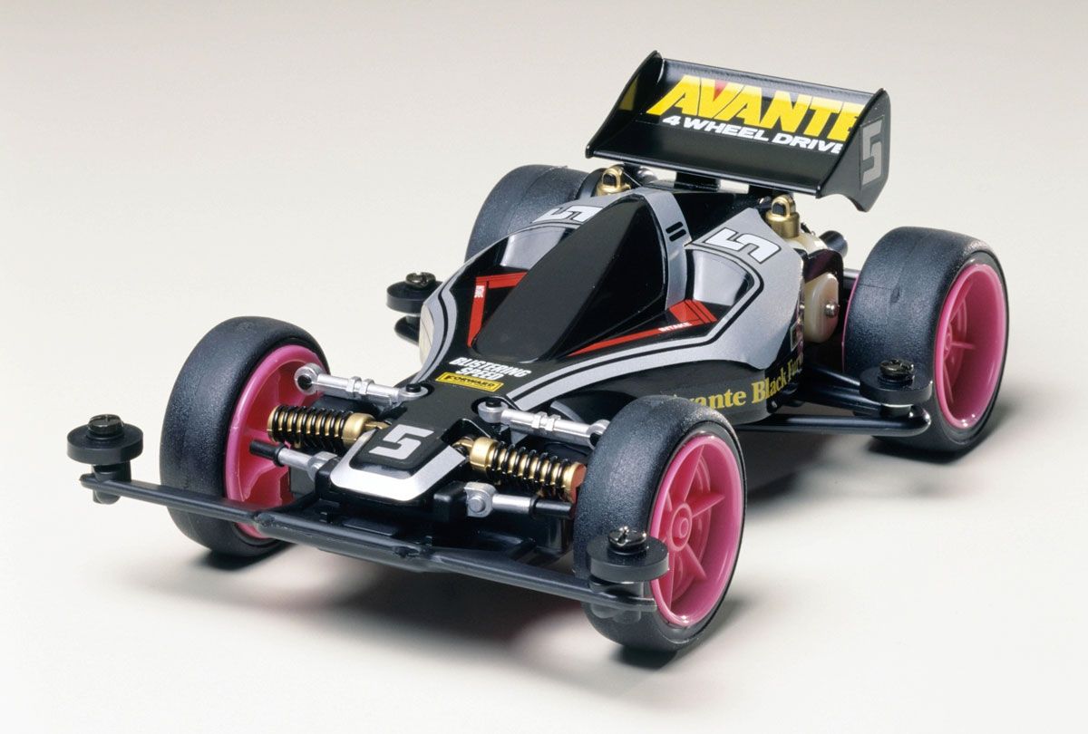 Tamiya 1:32 Mini 4WD JR Avante Black Special (95501)