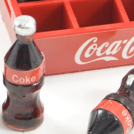 Fastrax Scale Soft Drink Crate With Cola Bottles (FAST2352)
