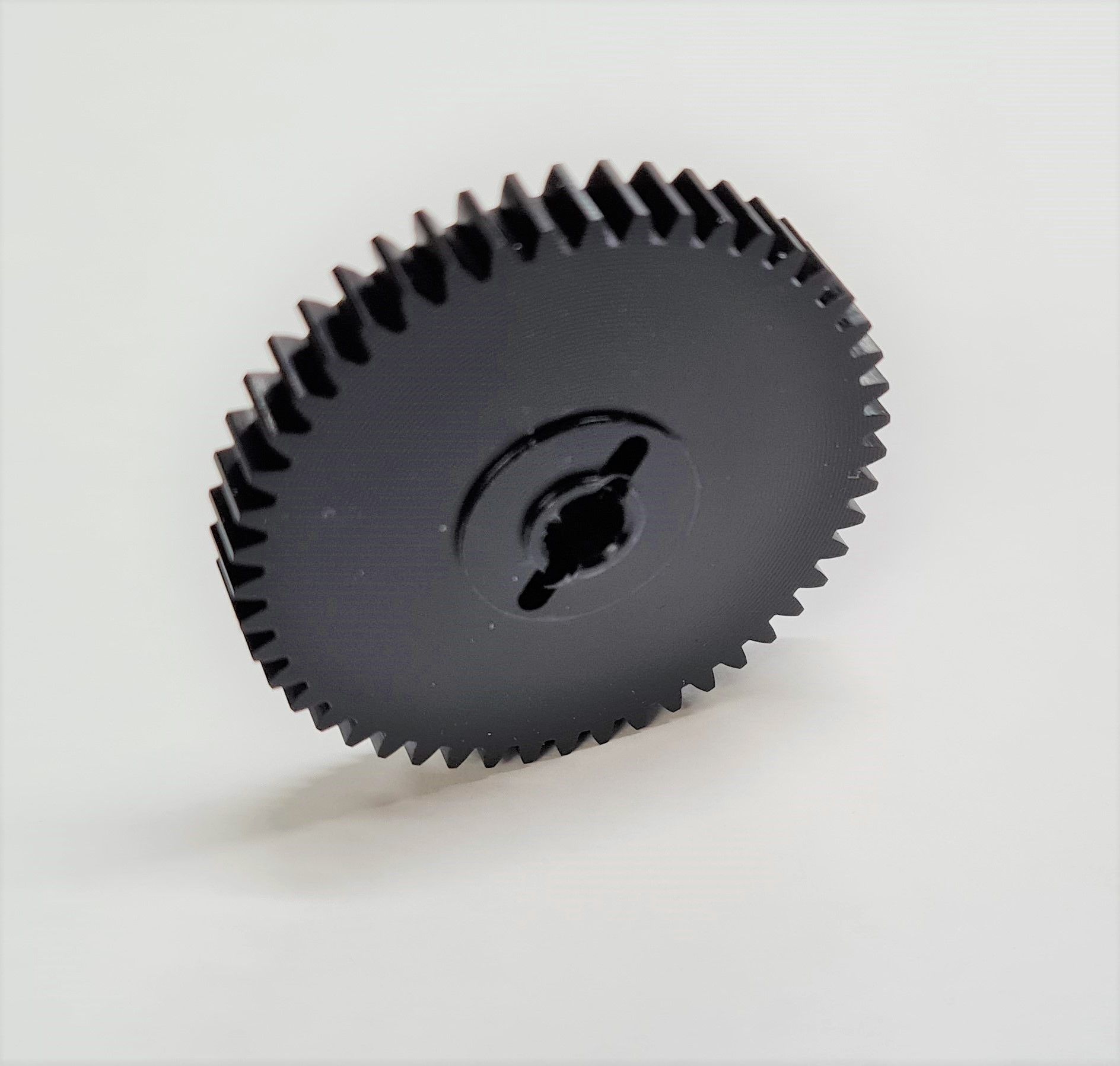 RW Racing Maverick Quantum 48T 32DP Machined Acetal Spur Gear (Upgrade For MV150137) (RW32MQ)