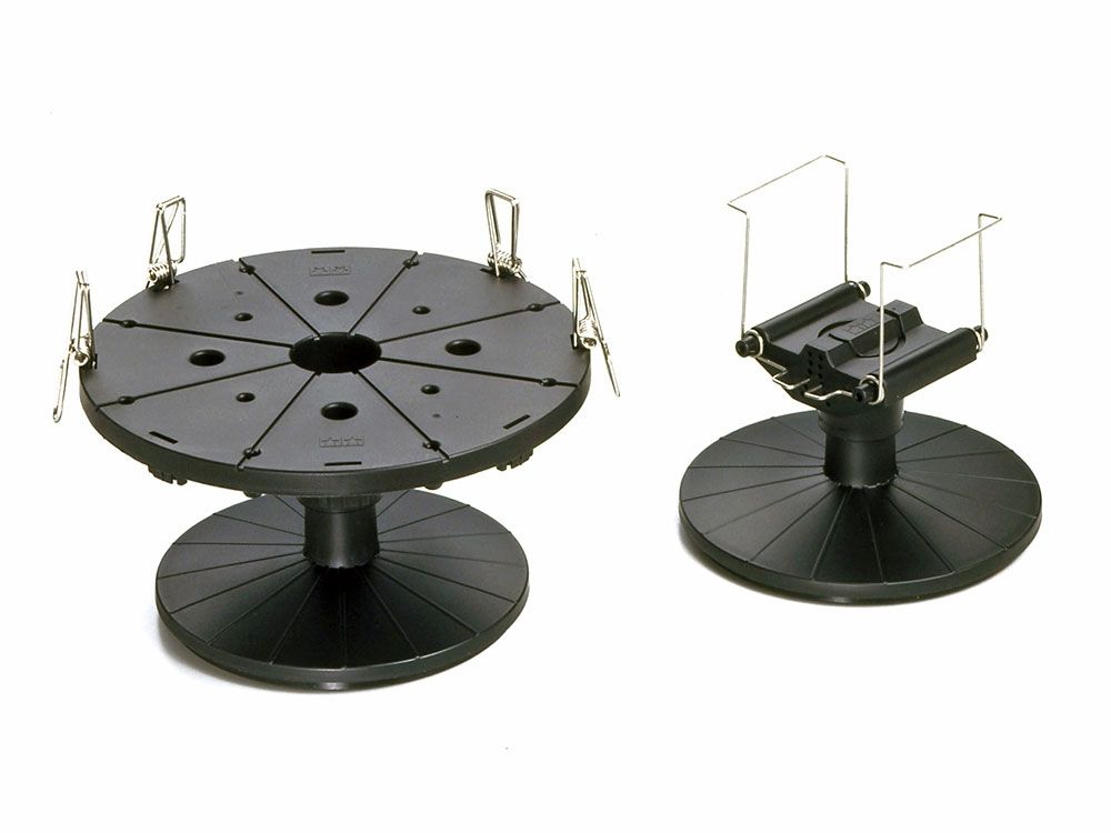 Tamiya Painting Stand Set ( THC 74522)