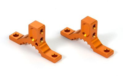 Xray Alu Upper Clamp Rear - Swiss 7075 T6 - (L+R) (XR333037)