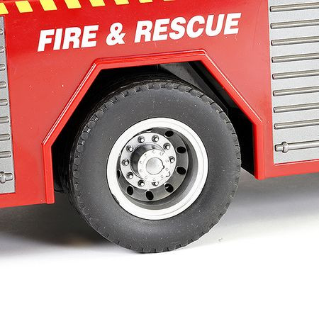 Huina 1:14 Fire Truck With Ladder And Hose (CY1561)
